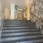 Noovi - With Private Parking * プーラ