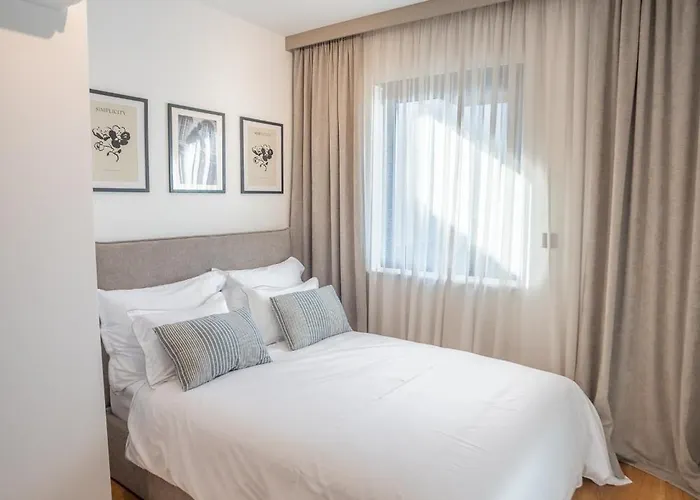 Apartament Noovi - With Private Parking